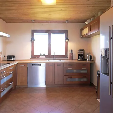 6 Person In Hyllinge Feriehus *